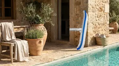 Spazzola per Pareti: Alleata della Tua Piscina